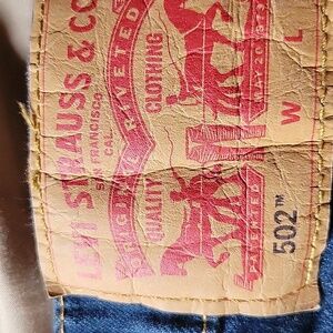 Men's Levi 502 jeans